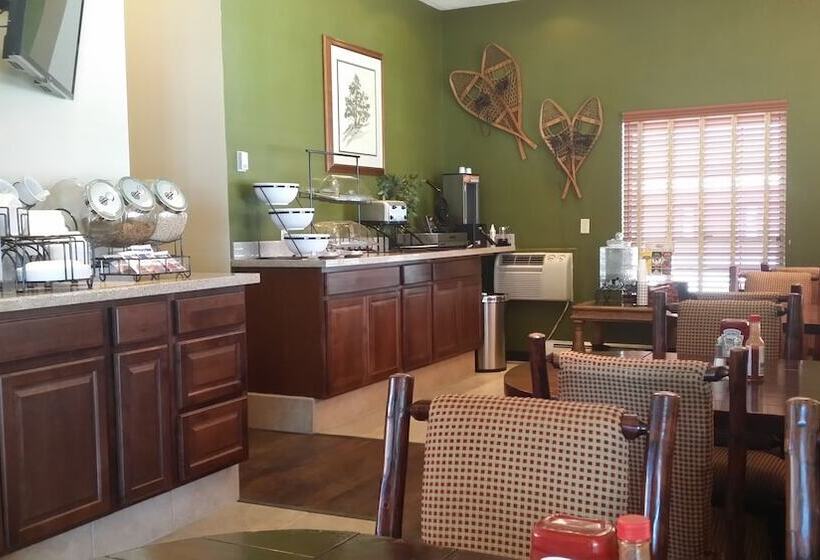 호텔 The Inn At Tomichi Village