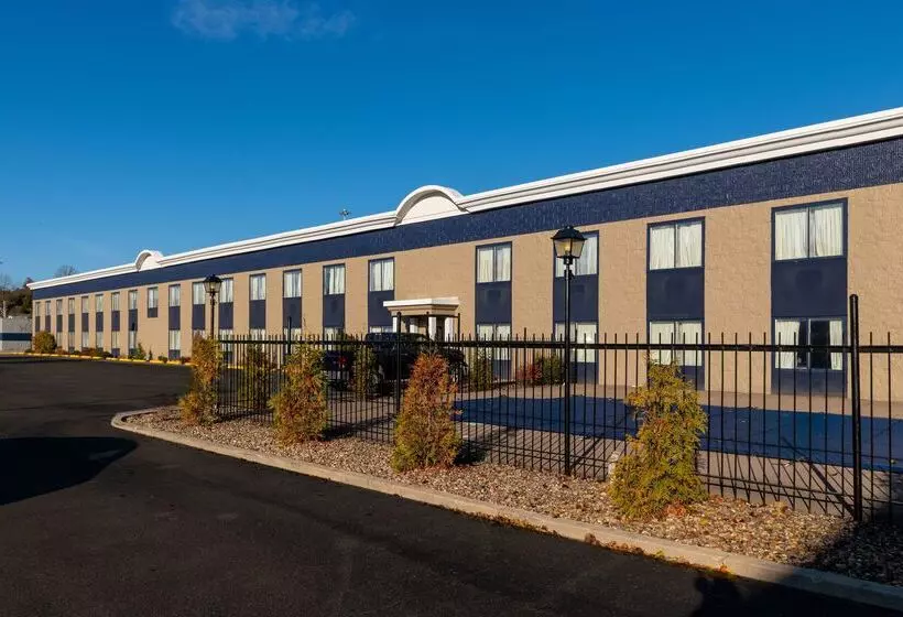 호텔 Best Western Huntington Mall Inn