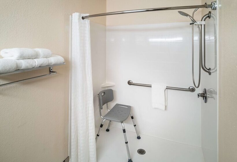 酒店 Best Western Huntington Mall Inn