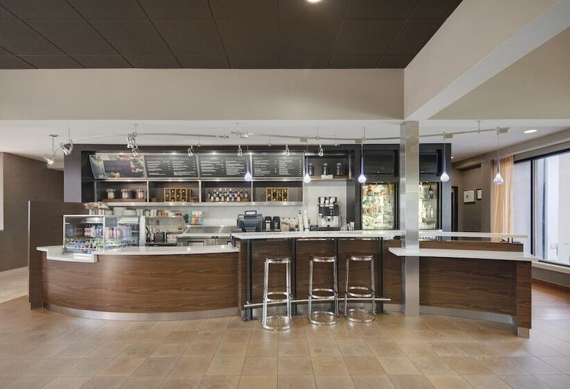 Hotelli Courtyard Dallas Addison Midway