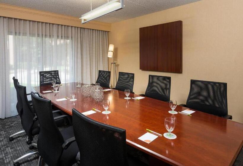 فندق Courtyard Chicago Wood Dale/itasca