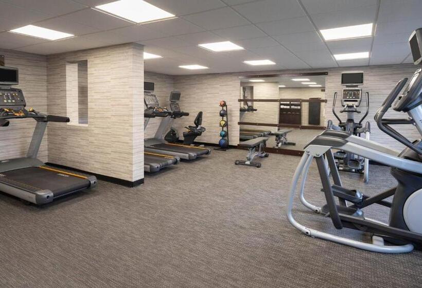 فندق Courtyard Chicago Wood Dale/itasca