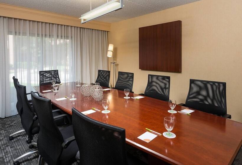 فندق Courtyard Chicago Wood Dale/itasca