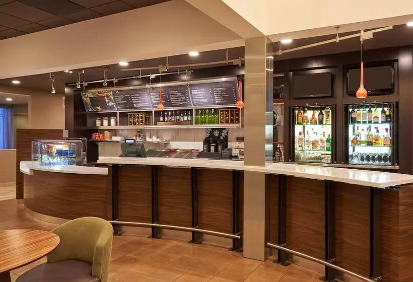 فندق Courtyard Chicago Wood Dale/itasca