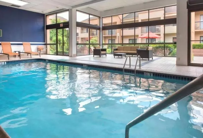 Hotel Courtyard Philadelphia Valley Forge/king Of Prussia
