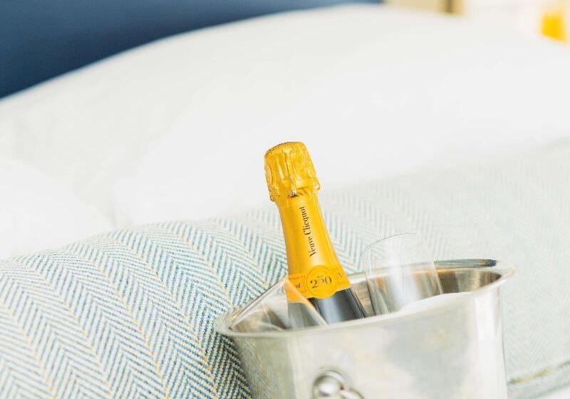 Danfords Hotel & Marina