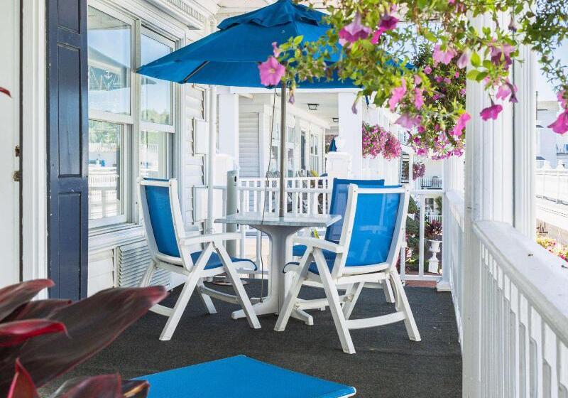 Danfords Hotel & Marina