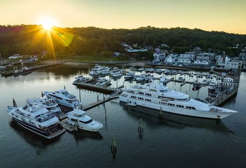 Danfords Hotel & Marina