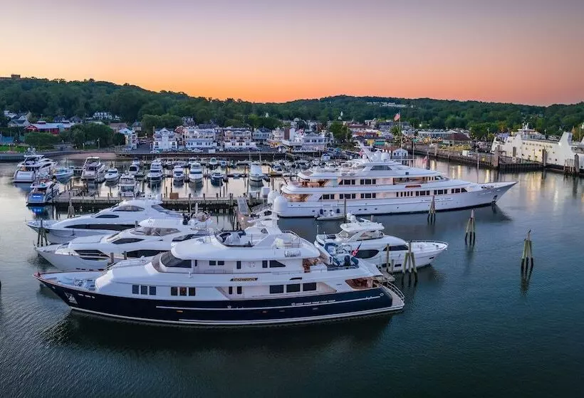 Danfords Hotel & Marina