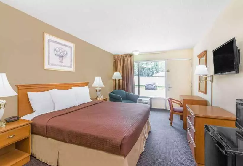 호텔 Days Inn By Wyndham Christiansburg