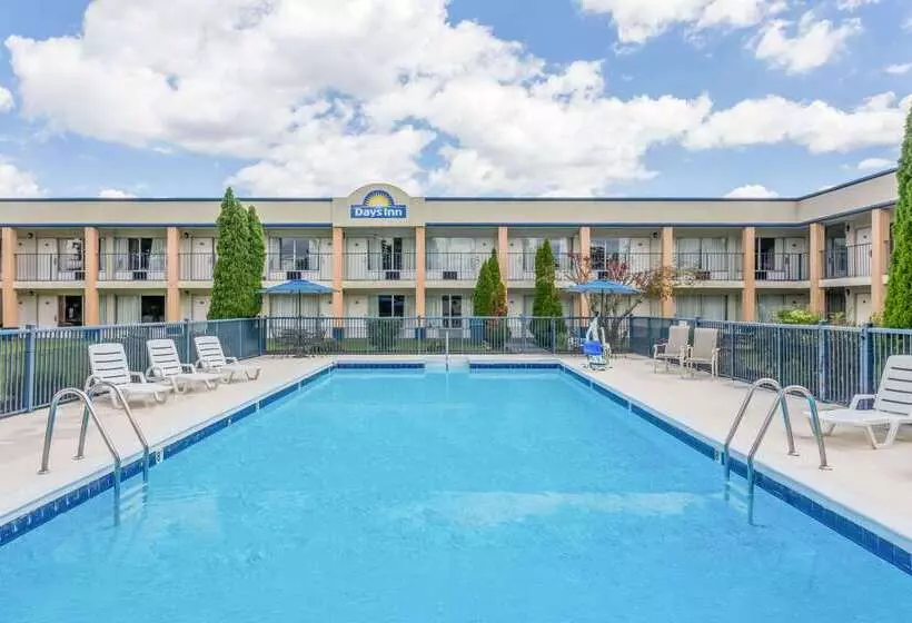 호텔 Days Inn By Wyndham Christiansburg