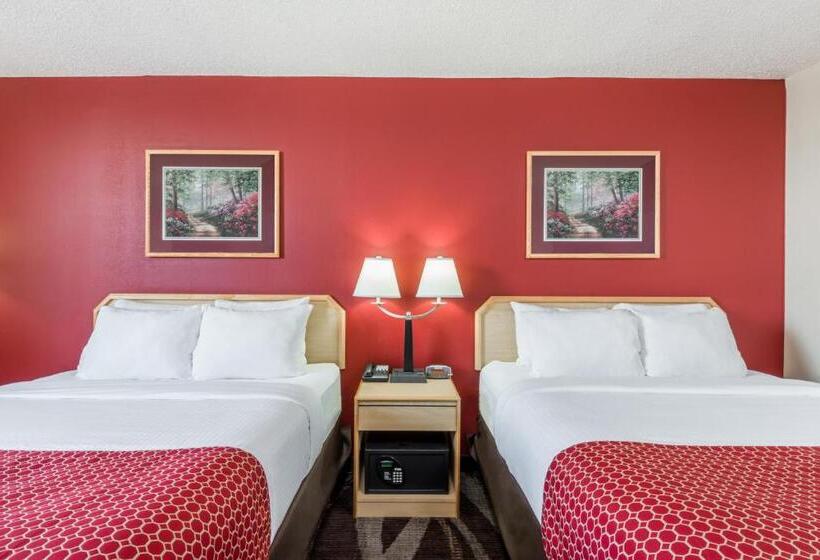 هتل Days Inn By Wyndham Gillette