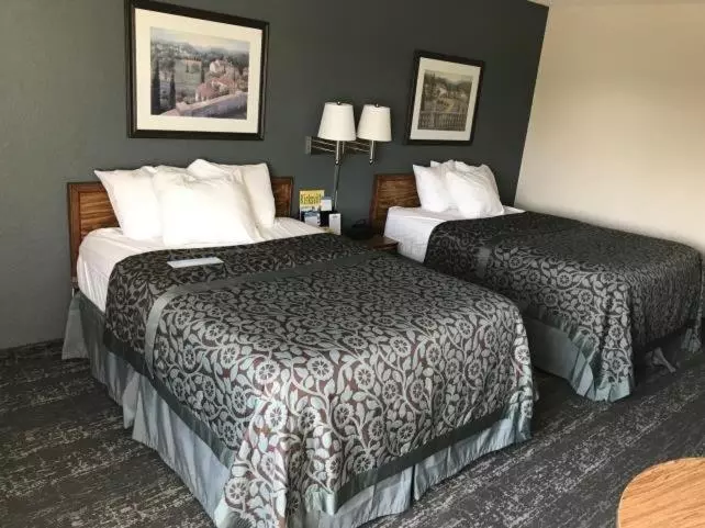 호텔 Days Inn By Wyndham Kirksville