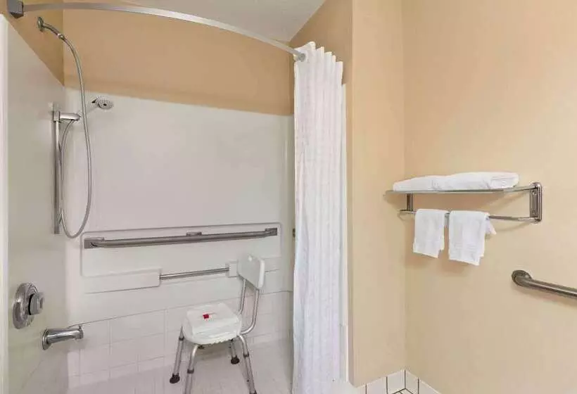 호텔 Days Inn By Wyndham Orange Park/jacksonville