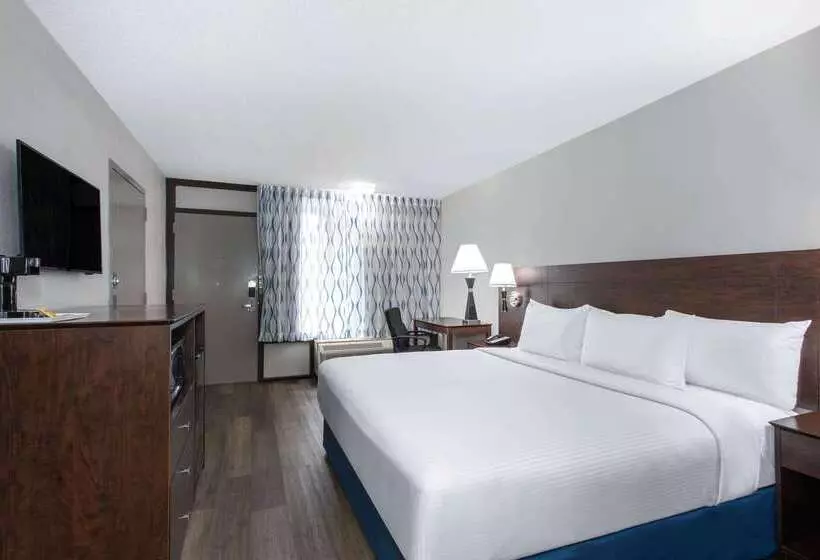 هتل Days Inn By Wyndham Orlando Conv. Center/international Dr