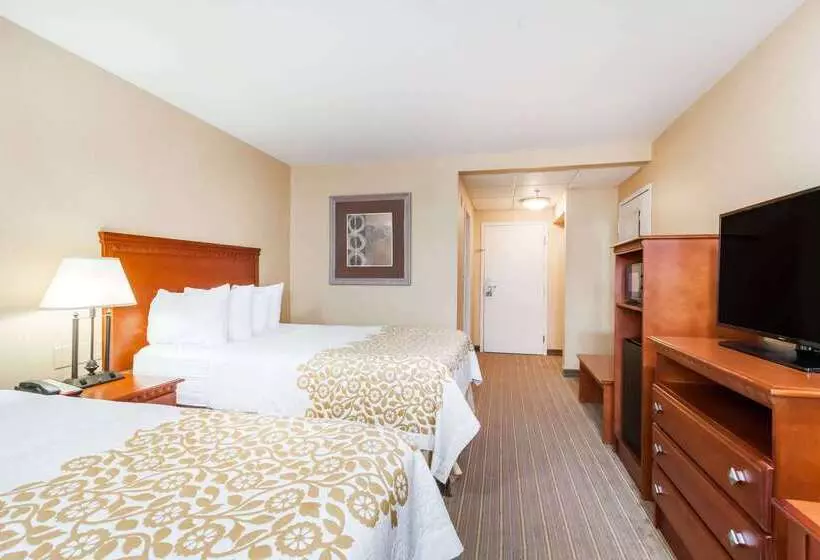 Hotel Days Inn By Wyndham Windsor Locks / Bradley Intl Airport