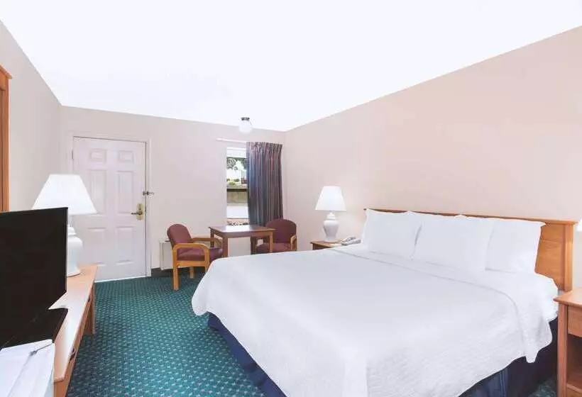 בית מלון כפרי Days Inn By Wyndham Wytheville