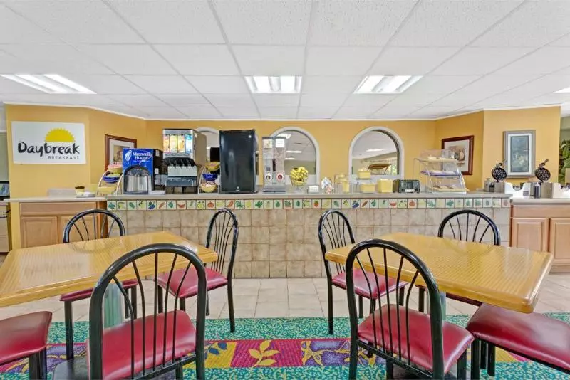 호텔 Days Inn Williamsburg Colonial Area