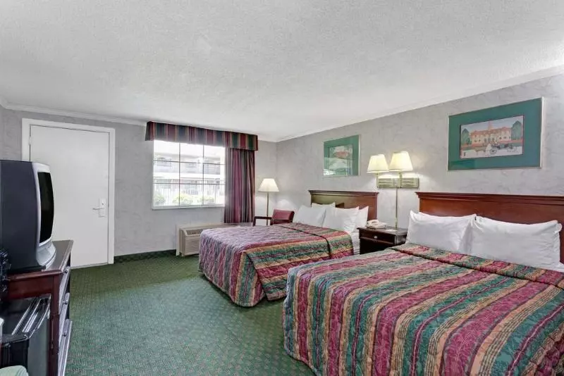 호텔 Days Inn Williamsburg Colonial Area
