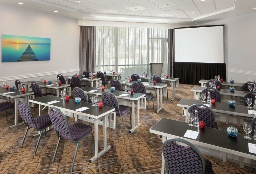 Doubletree By Hilton San Diego Hotel Circle