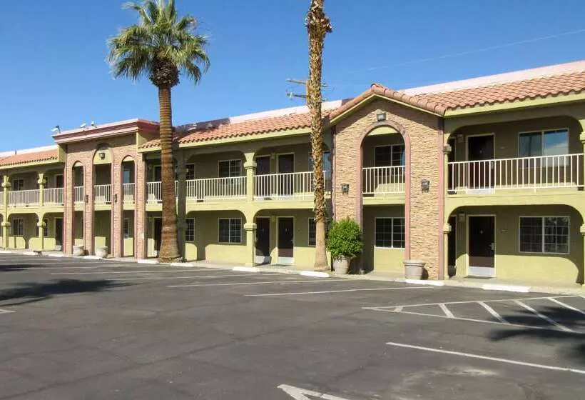 Отель Econo Lodge