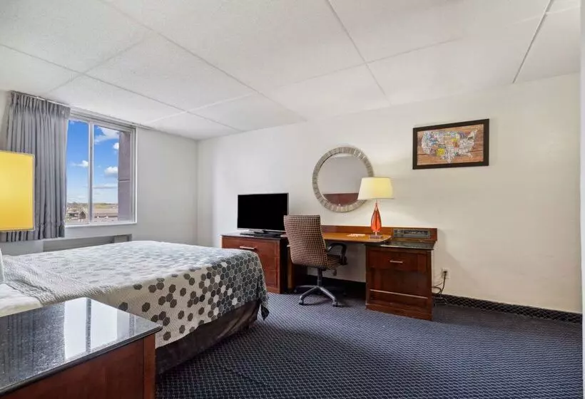 Szálloda Econo Lodge Inn & Suites