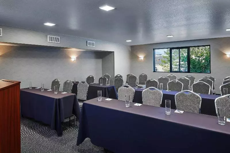 فندق Four Points Marriott Salt Lake City Airport