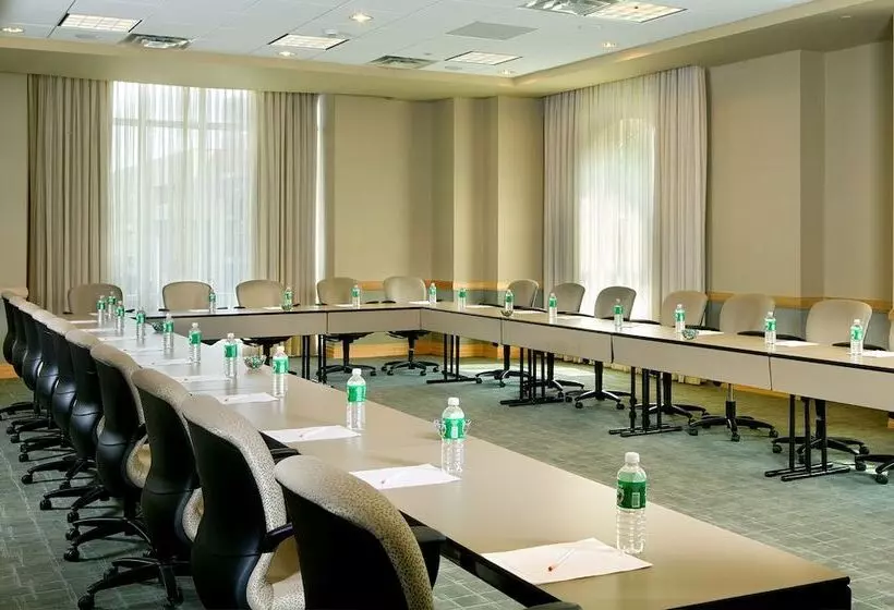 Heldrich Hotel And Conference Center