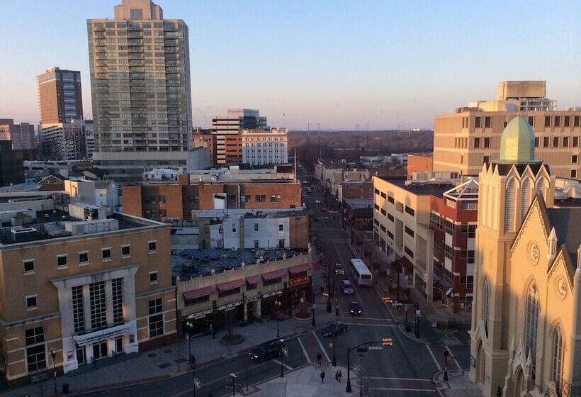 Heldrich Hotel And Conference Center