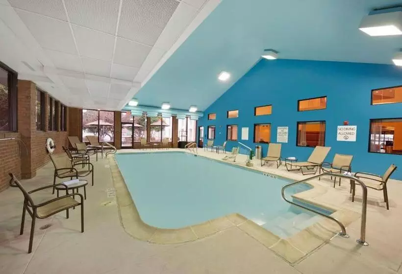 ホテル Holiday Inn Express Fredericksburg   Southpoint, An Ihg