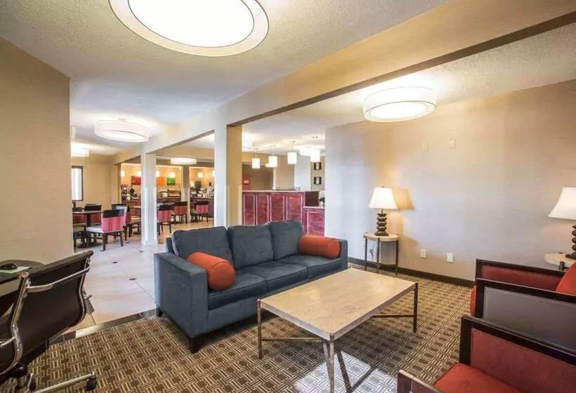 酒店 Quality Inn & Suites Boonville   Columbia