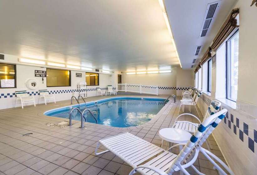 هتل Quality Inn Columbia Mall