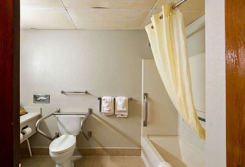 בית מלון כפרי Quality Inn