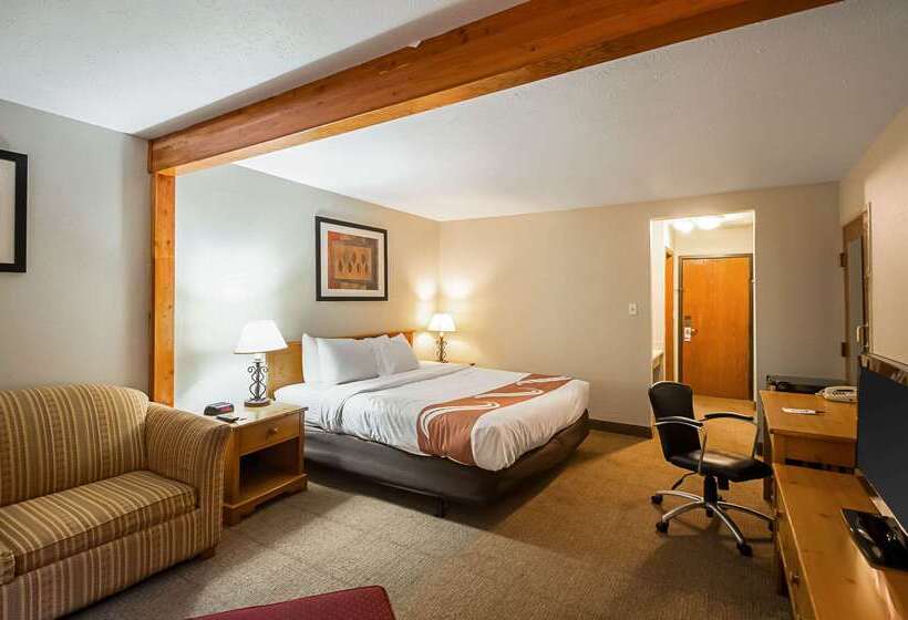 בית מלון כפרי Quality Inn