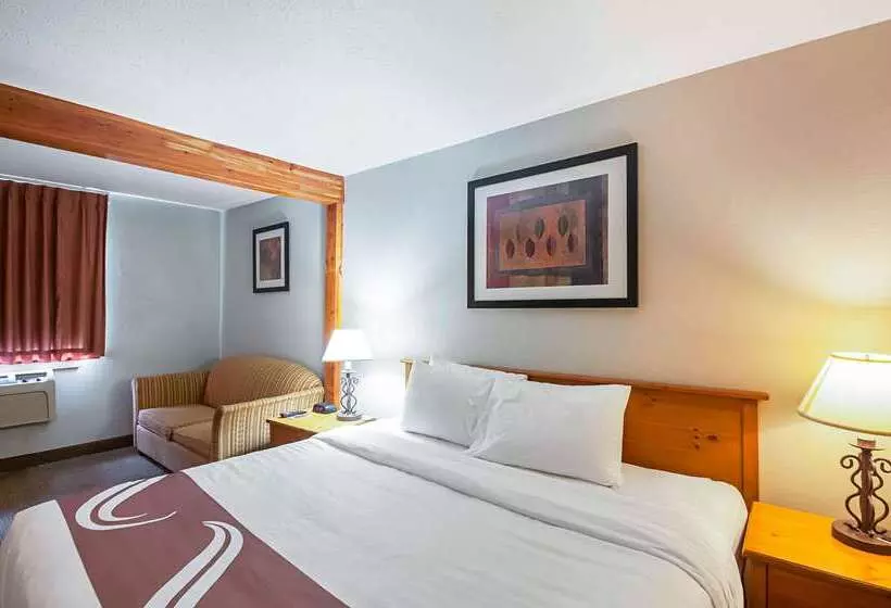 בית מלון כפרי Quality Inn