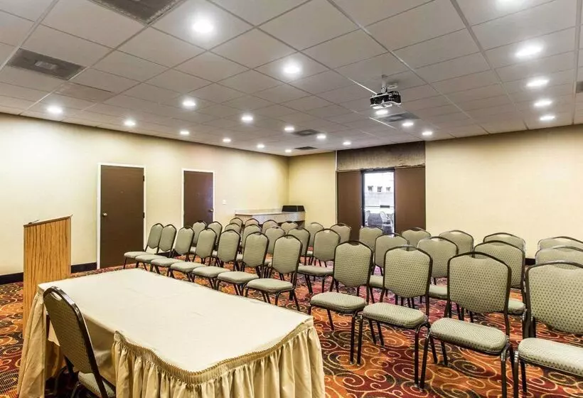 Szálloda Quality Suites Hickory South