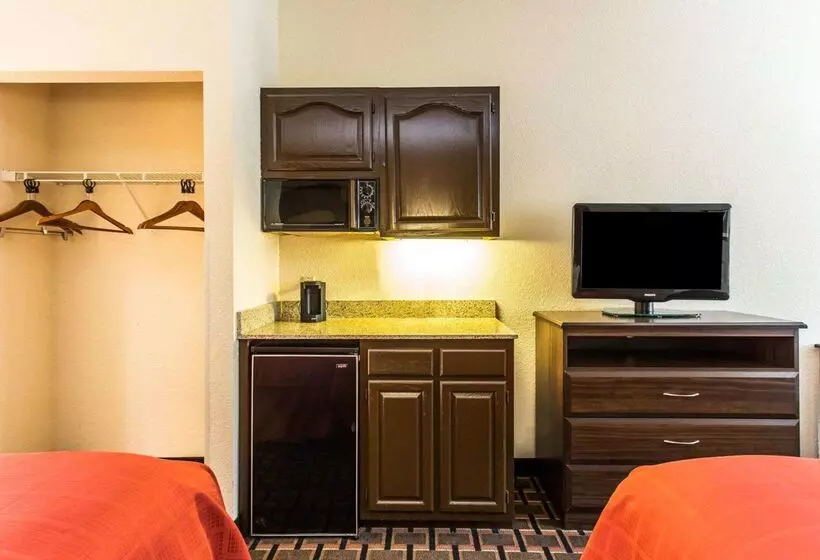 Szálloda Quality Suites Hickory South