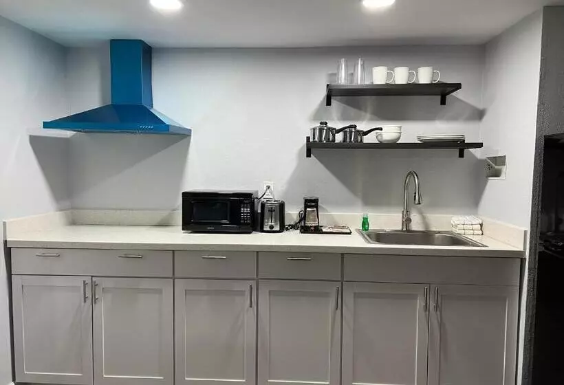 Hotelli Studio 6 Tulsa Ok Central