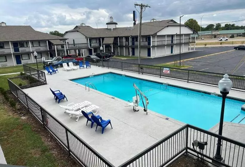 Hotelli Studio 6 Tulsa Ok Central