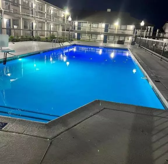 Hotelli Studio 6 Tulsa Ok Central