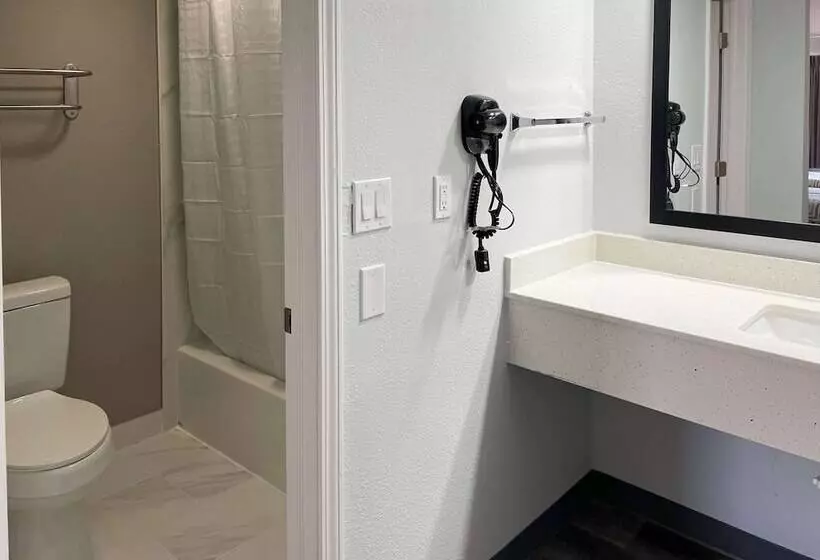 Hotelli Studio 6 Tulsa Ok Central