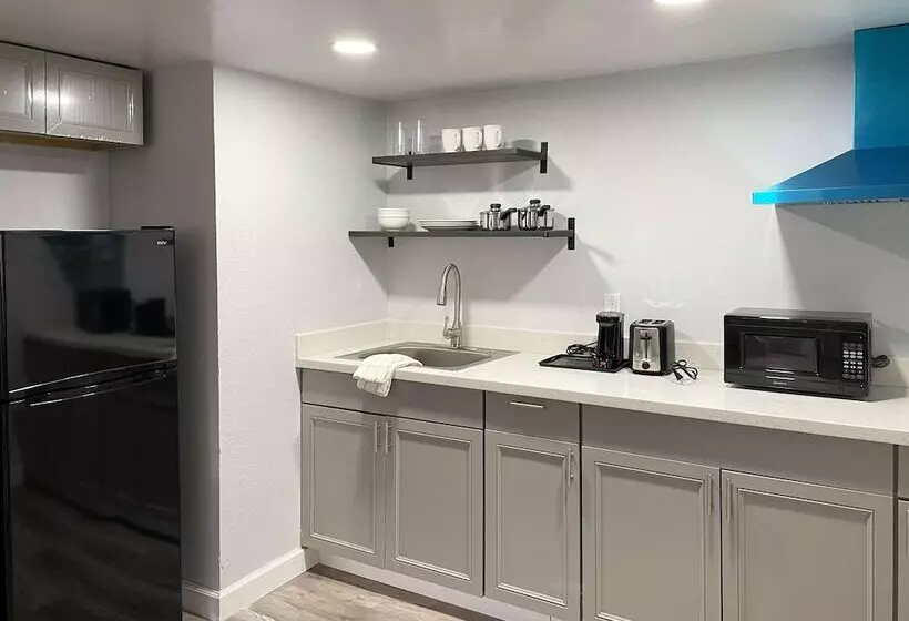 Hotelli Studio 6 Tulsa Ok Central