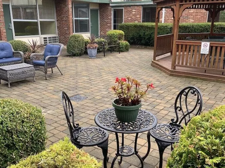 Tesla Biohealing Wellness Hotel & Resort, Ramada By Wyndham