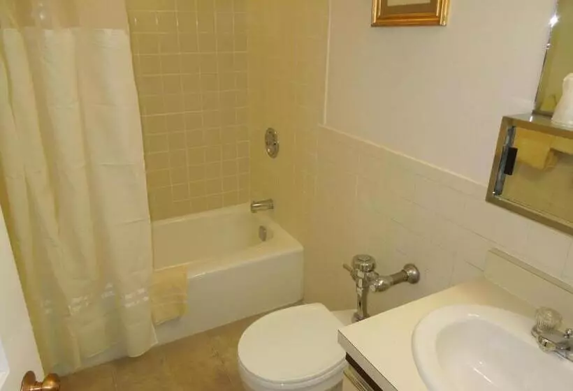 Eastern Slope Inn Resort