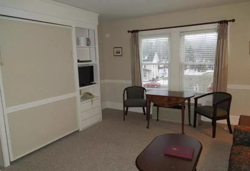 Eastern Slope Inn Resort