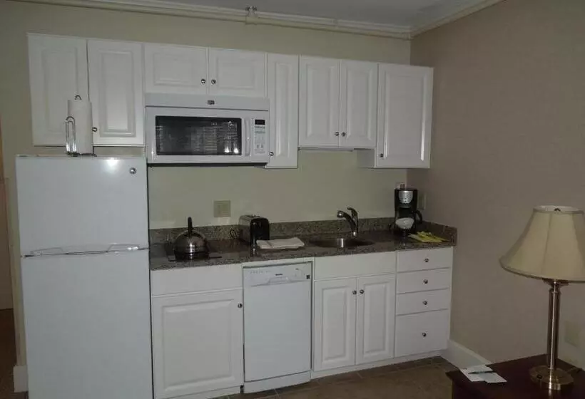 Eastern Slope Inn Resort