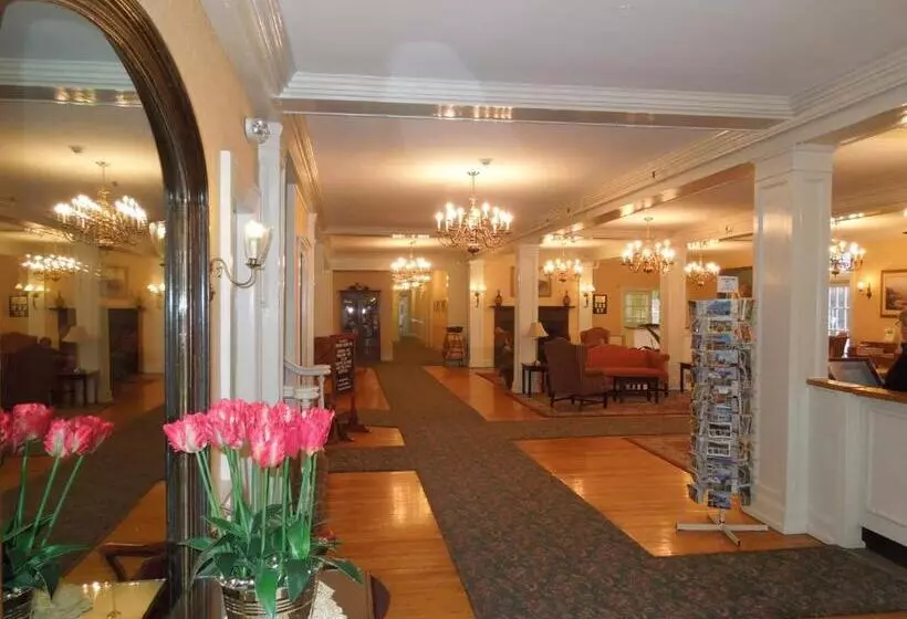 Eastern Slope Inn Resort