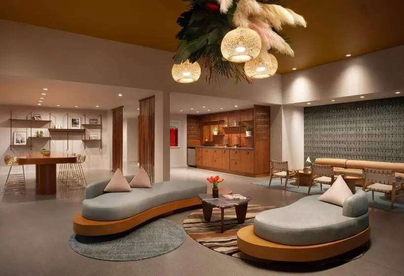 Flamingo Resort & Spa