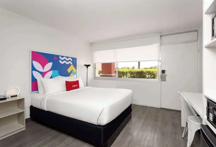 Hotelli Baymont by Wyndham Orlando North Millenia