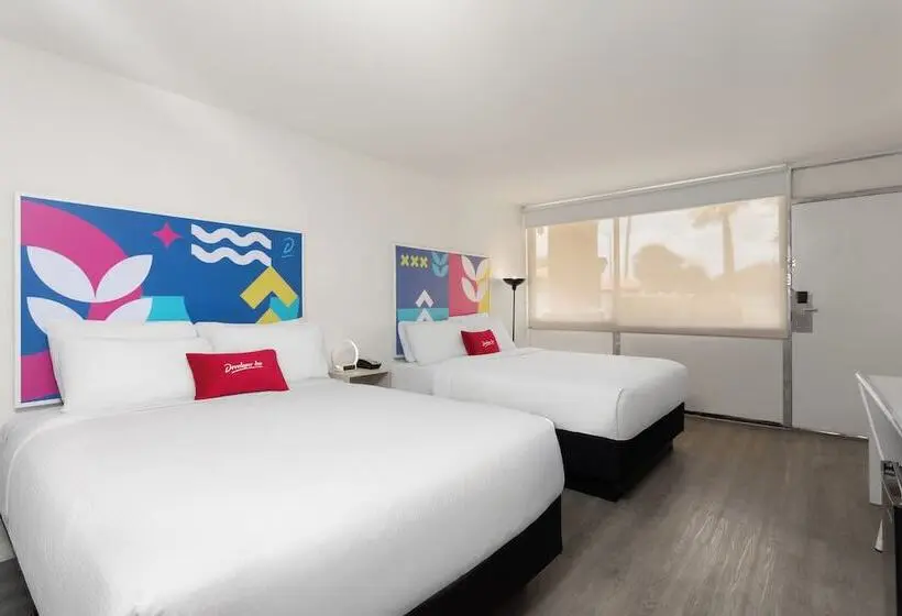 هتل Baymont by Wyndham Orlando North Millenia